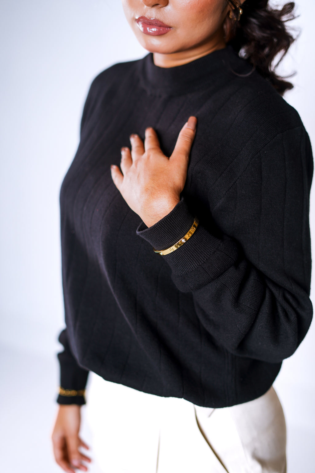 Carbon Black Classic Knit Sweater woman