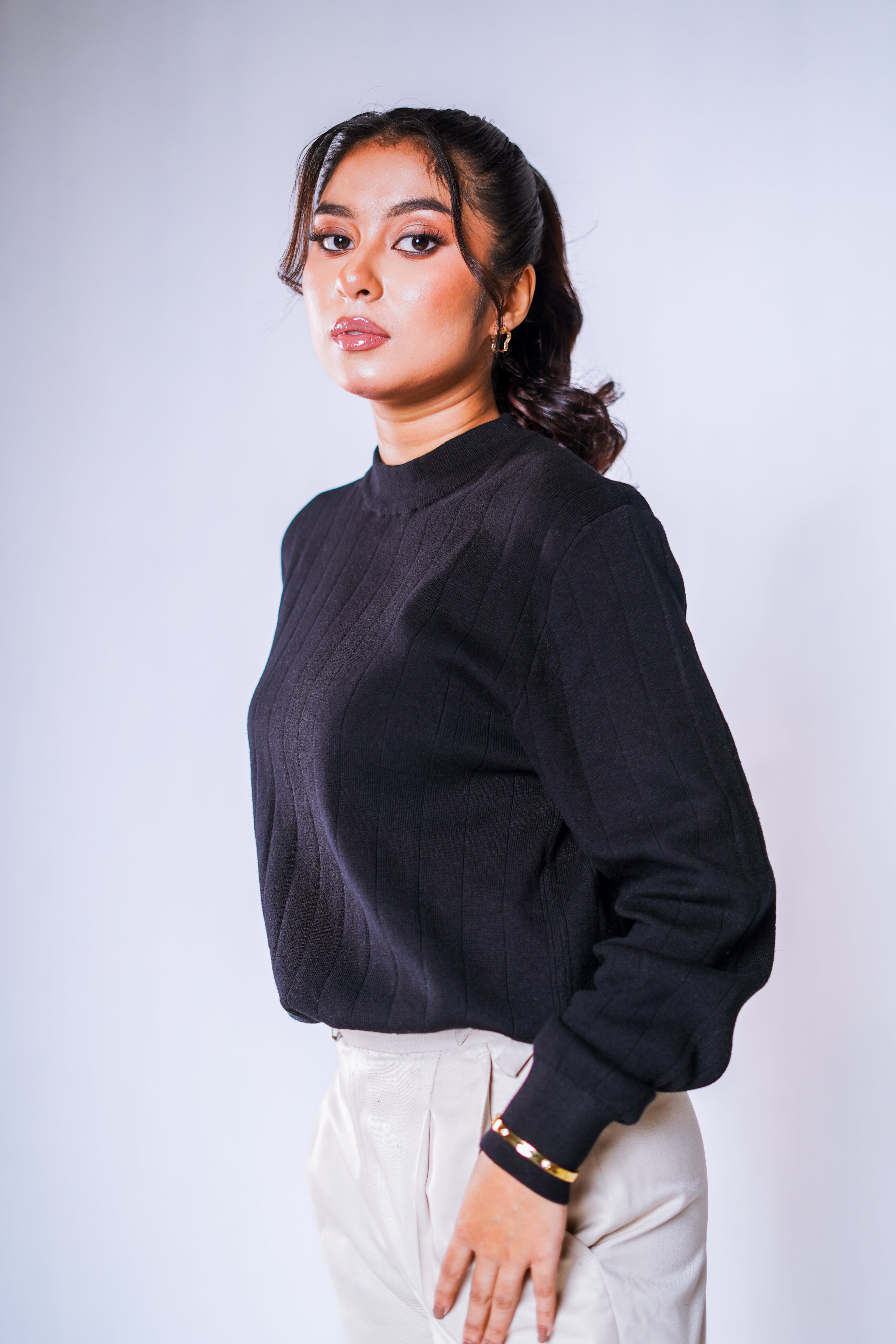 Carbon Black Classic Knit Sweater woman