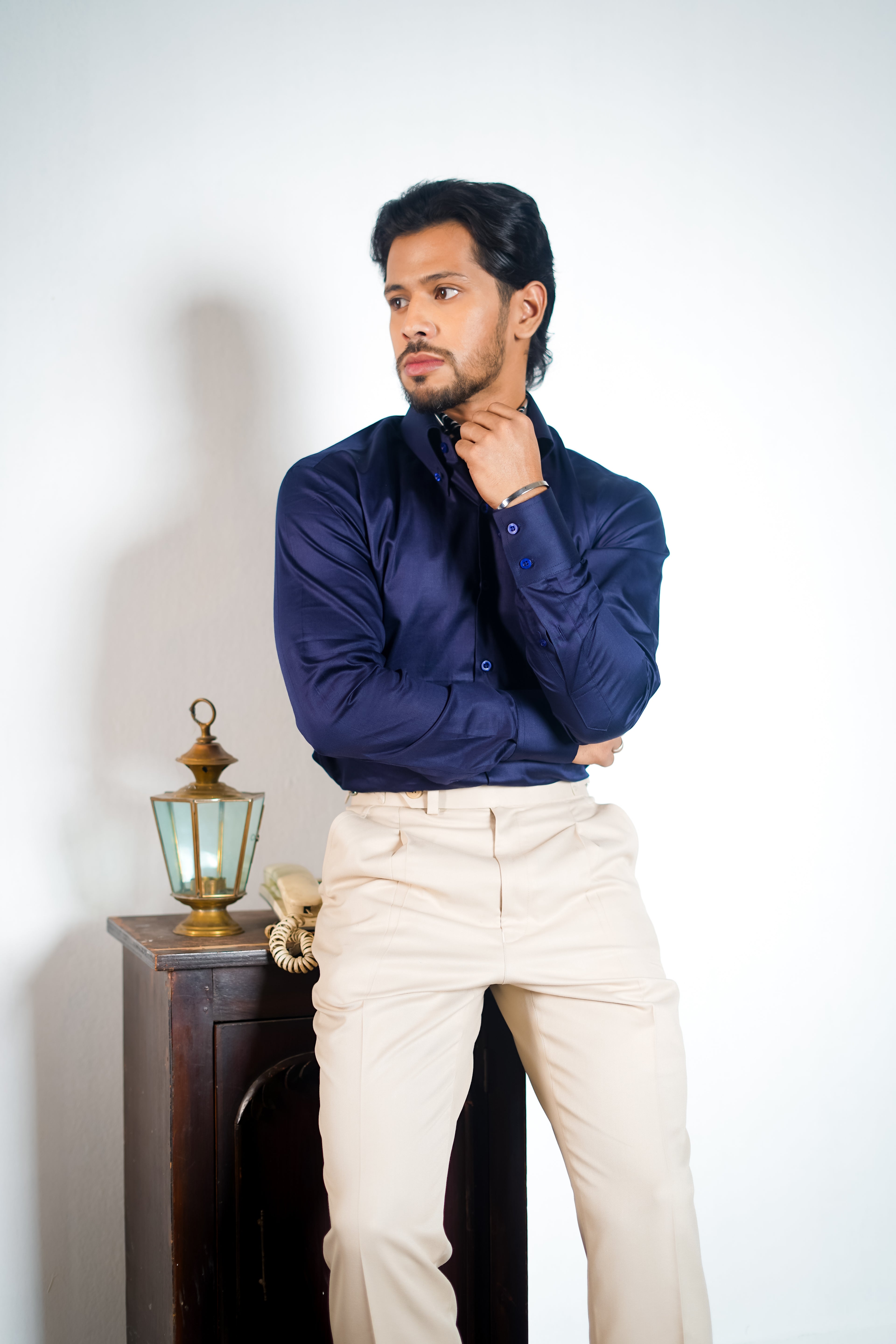 Neon Navy Sharp Collar Shirt Man